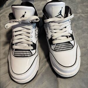 Air Jordan 4 Retro GS